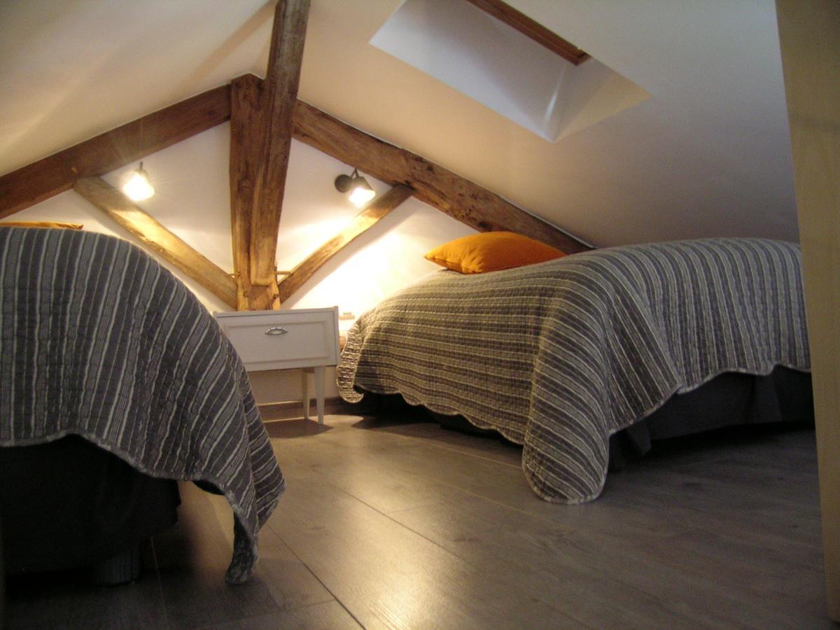 Les 2 Madeleine Bed & Breakfast Saint-Saturnin-du-Bois ภายนอก รูปภาพ