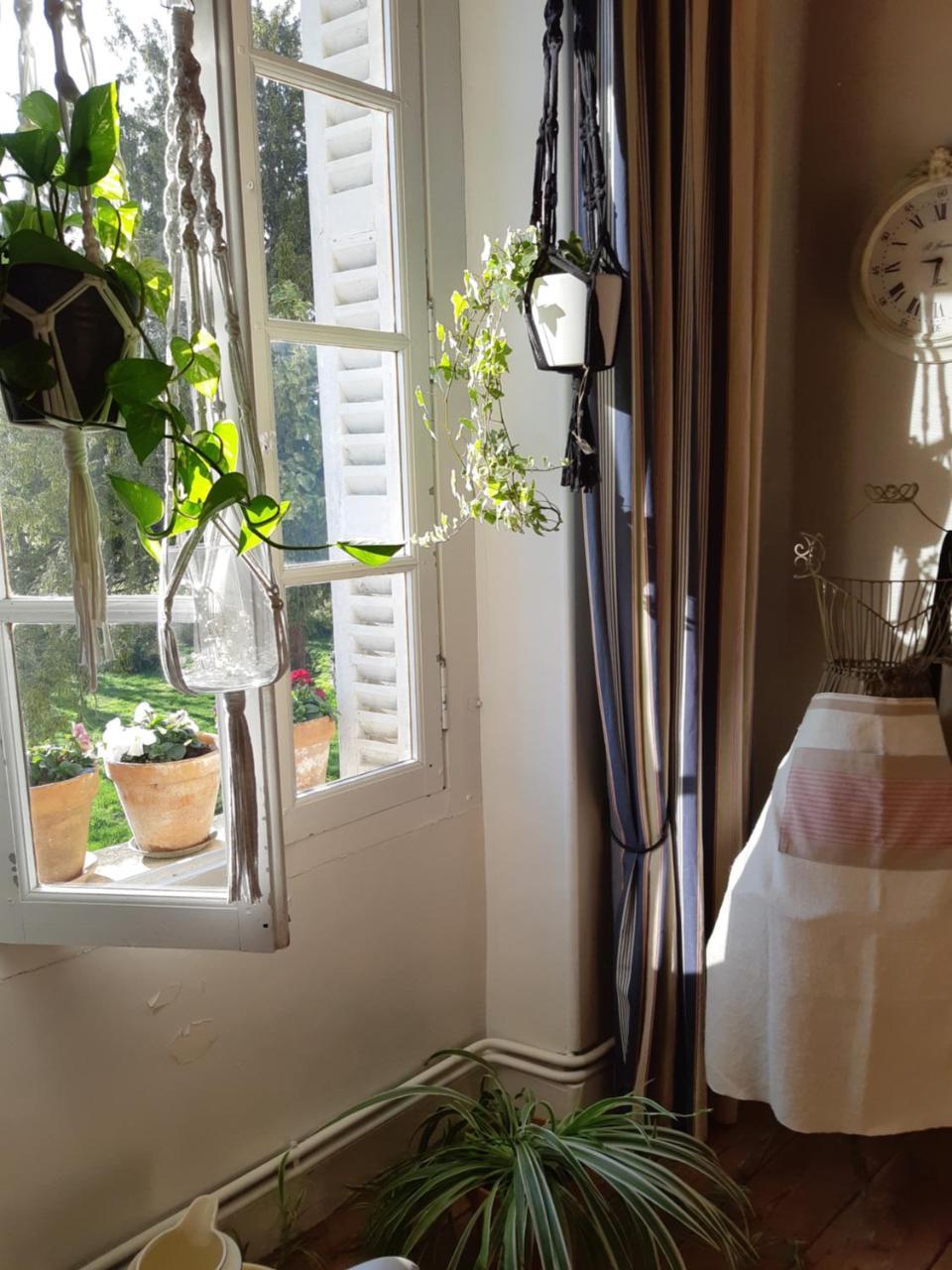 Les 2 Madeleine Bed & Breakfast Saint-Saturnin-du-Bois ภายนอก รูปภาพ