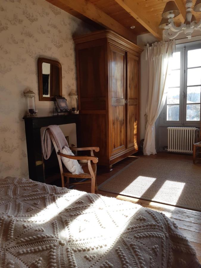 Les 2 Madeleine Bed & Breakfast Saint-Saturnin-du-Bois ภายนอก รูปภาพ